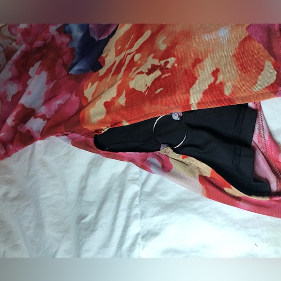 Pink and orange party dress - Picture 3 of 4